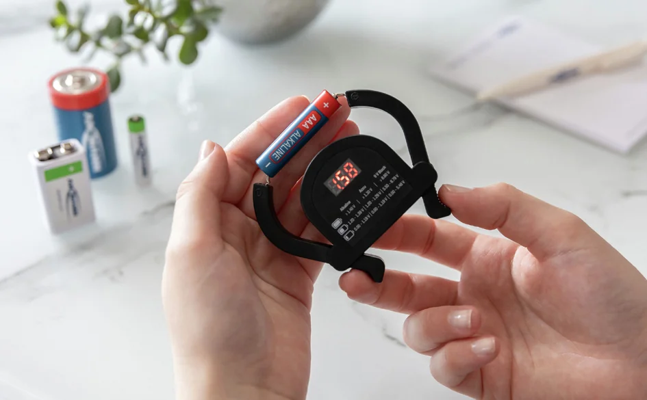 ANSMANN Testeur de piles 'BATTERY TESTER' pour tester les