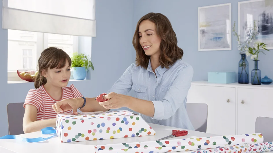 tesa Mini dévidoir + 1 ruban adhésif tesa Film transparent