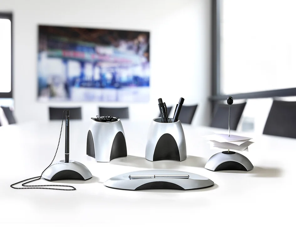 HAN Pot à crayons DELTA Silber Edition, argent/noir