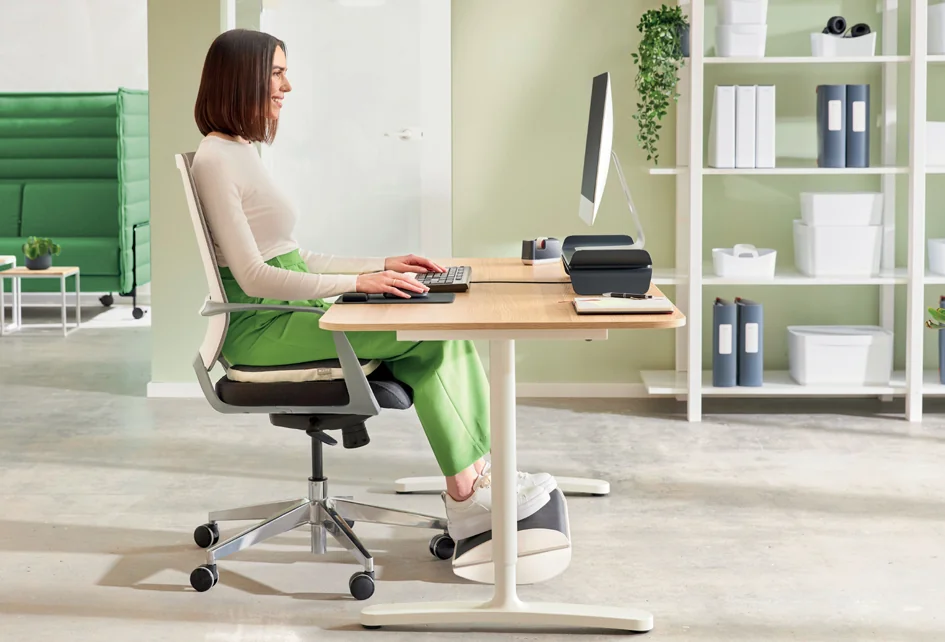 LEITZ Repose-pieds Ergo, plastique, gris clair Grand Paris Fournitures LEITZ Repose-pieds Ergo, plastique, gris clair – Image 3
